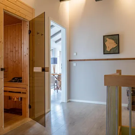 Typ B2 - Mahalo Nyaraló *